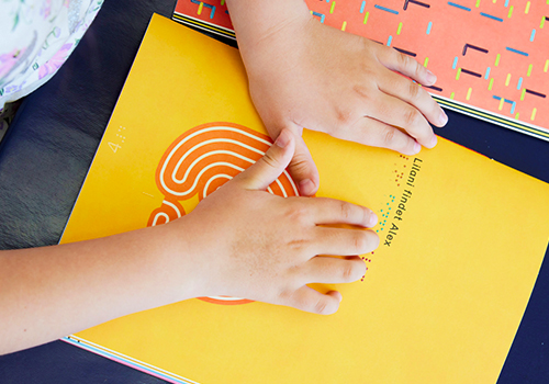 London Design Awards - Join the dots: Alex and Lilani discover the world of letters