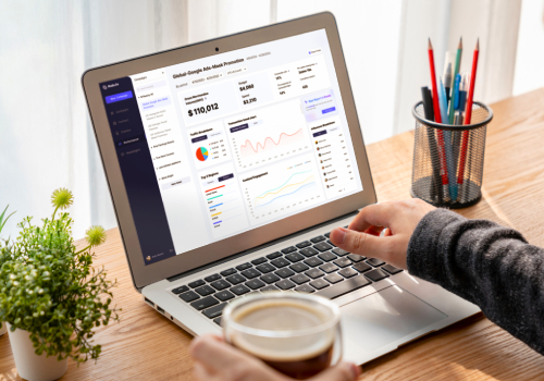 London Design Winner - Yasong Wang, Jinrong Li,  Xijia Zhang, Yiwei Lin - Nebula