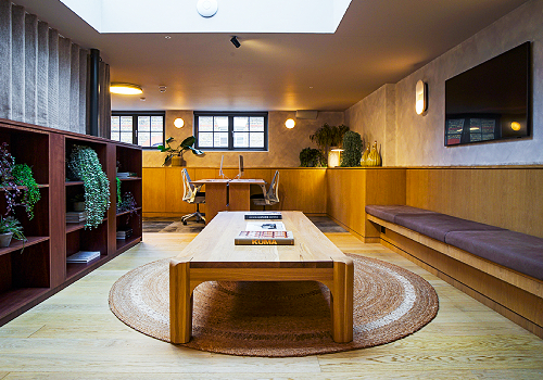 London Design Winner - HM Design Studio, Inc. - Grotto Passage