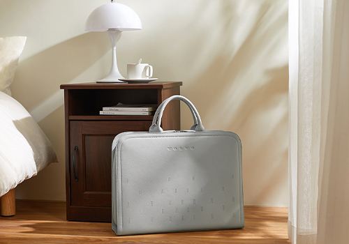 London Design Winner - Volvo Car Distribution (Shanghai) Co., Ltd. - EM90 Clothing Bag