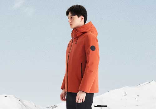 London Design Awards - Water-Repellent EVENT Urban Outdoor Down Jacket