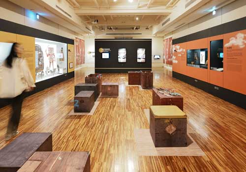 London Design Awards - Puppets: Expressions of Cultures