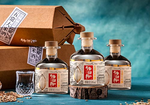 London Design Winner - Heilongjiang Guangwei Creative Design Co., Ltd - Wuchang rice wine packaging design