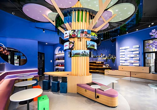 London Design Winner - Design with Love - Overall Design and Renovation of JuXIN Space