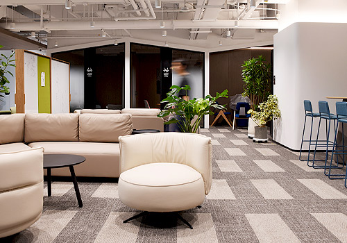 London Design Awards - LIMOHUB BEZ