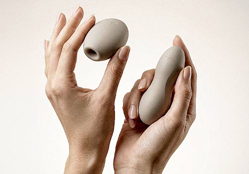 London Design Winner - ChangZhou University - Peanut: A Biomimetic Female Sex Toy Design