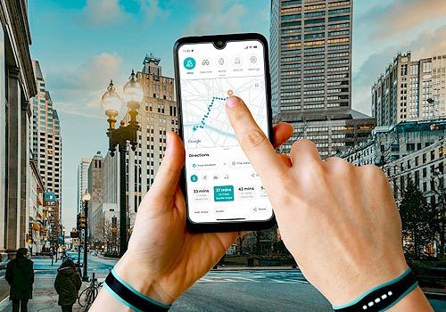 London Design Winner - Gawon Lee Design - TrekBip: A Glance-Free Navigation System for Urban Mobility
