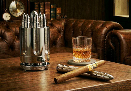 London Design Winner - GET-Tech Precision CO., LTD. - MAGNUS LIFE Revolver Cigar Set