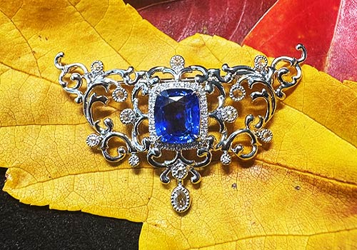 London Design Winner - Gloire Bijoux De Luxe (Glory Luxury Jewellery) - REBIRTH