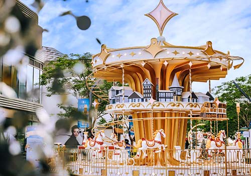 London Design Winner - Dongguan Songshan Lake Mixc One - Carousel Winter Tale:Nordic Aurora Village
