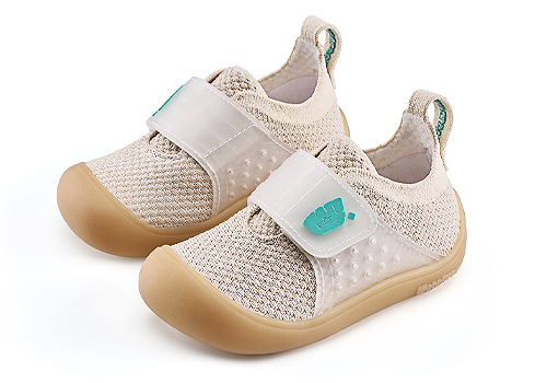 London Design Awards - Cirrus  Kids' Barefoot Shoes