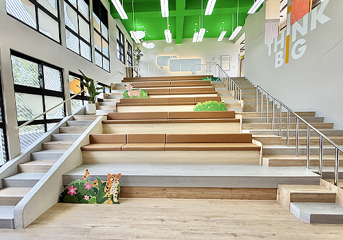 London Design Winner - D.H. Creative Interior Design & Renovation Co., Ltd. - Learning in the Light — Liuhe Muguang Classroom