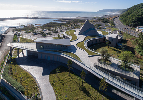 London Design Winner - C.M.Chao - The Heart of Dawu: South Link Service Area