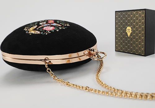 London Design Winner - Guizhou Embroidery Niang Cultural - Embroidery Purse