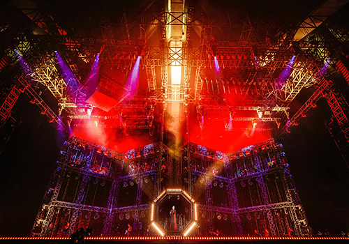 London Design Winner - YASSS! Entertainment Production - Lala Hsu's Sometimes, Less is More Concert Tour